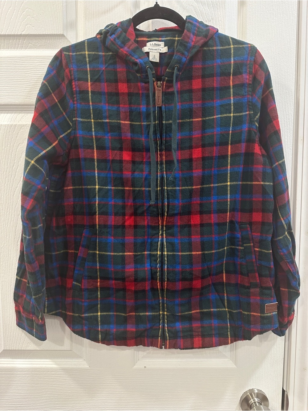 L.L. Bean Women's S Relaxed Fit Plaid Full Zip Hoodie Flannel Shirt